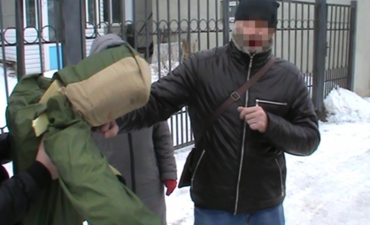 Житель Ленинградской области, обвиняемый в совершении в 2003 году особо тяжкого преступления на территории Каргапольского района, предстанет перед судом